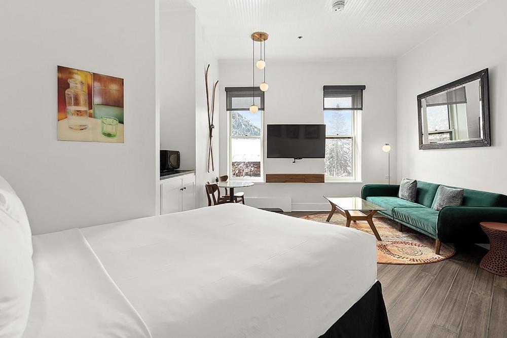 Independence Square 202, Hotel Room Over-Looking The Mall And Aspen Mountain Esterno foto